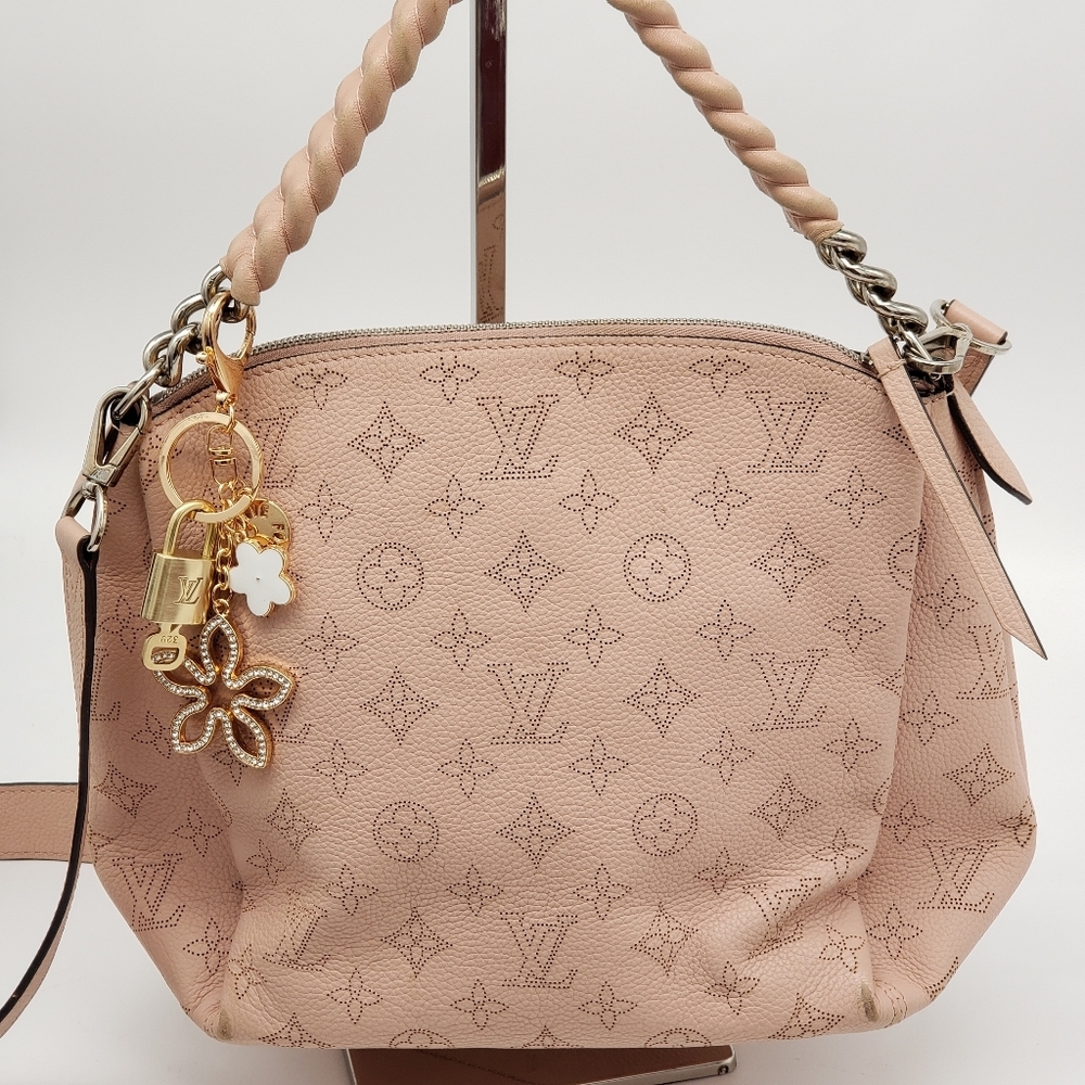 Authentic Louis Vuitton Gold Padlock W/ Unbranded Clover Flower Bag Charm 100525 - Picture 10 of 11